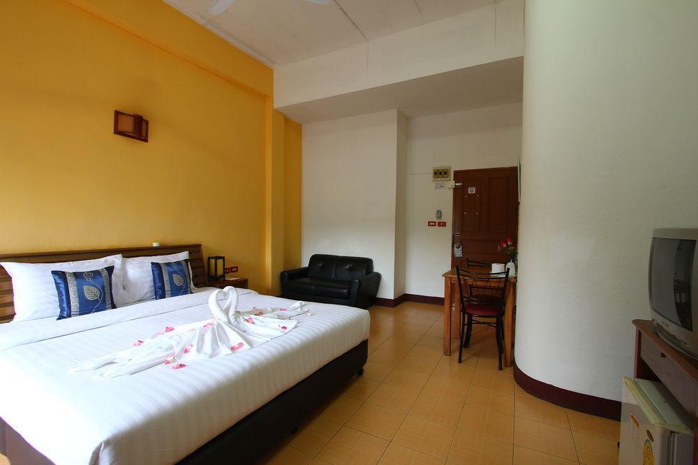 Hotel Sea U Honey Patong Exterior foto